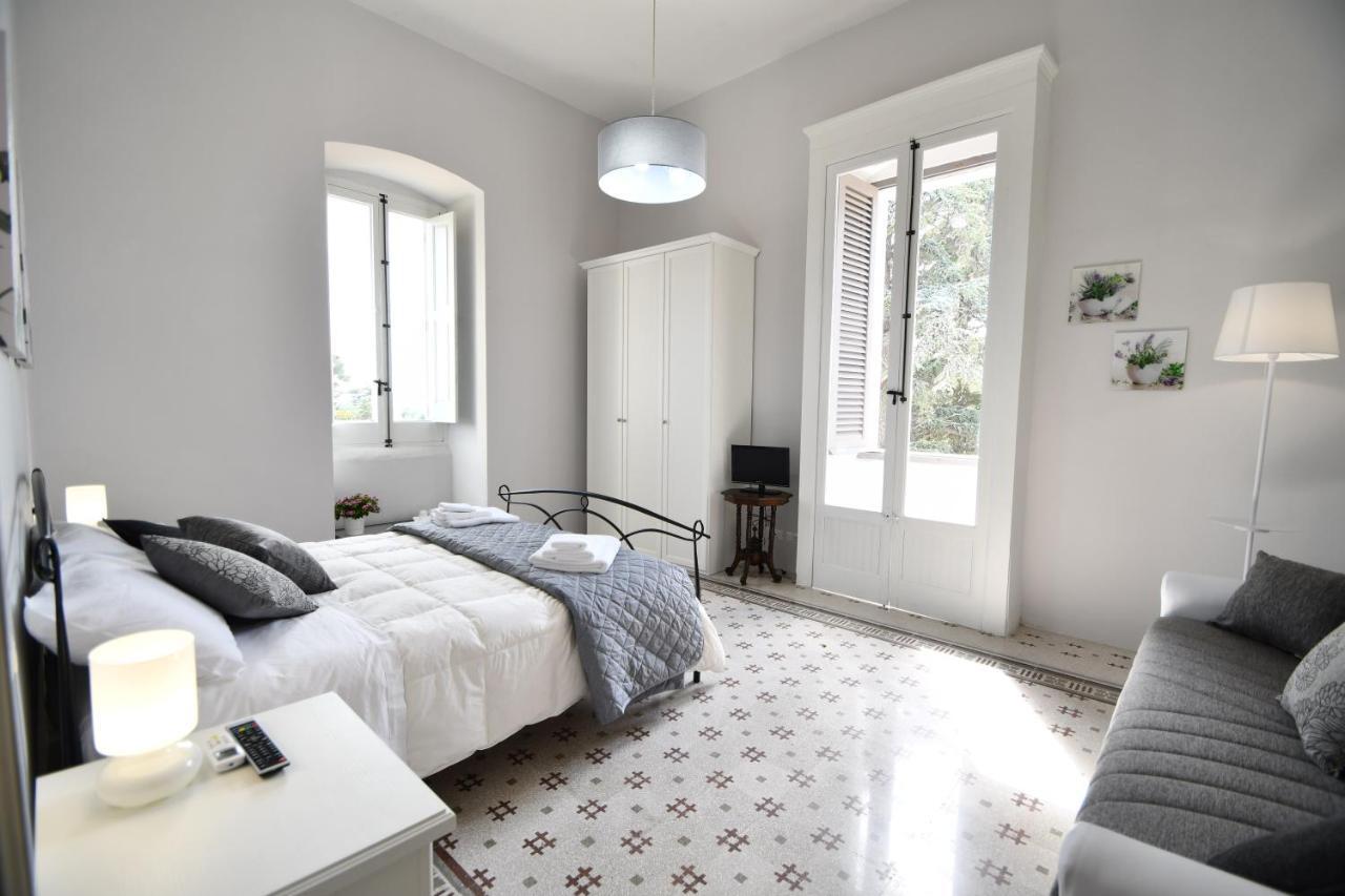 Villa Camilla Mola di Bari Exteriér fotografie